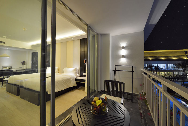 Palace Resort Yalong Bay Sanya Luoyushangcun Extérieur photo