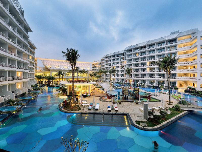 Palace Resort Yalong Bay Sanya Luoyushangcun Extérieur photo